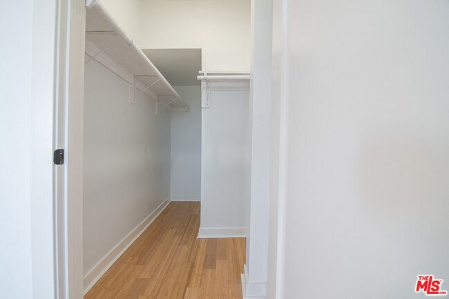 Building Photo - 1411 Tremont St