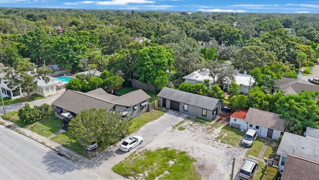 Building Photo - 317 N Highland Ave
