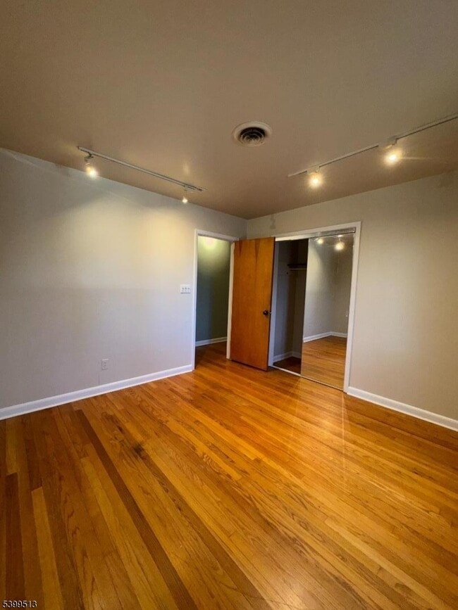 Building Photo - 273 Rea Ave Ext