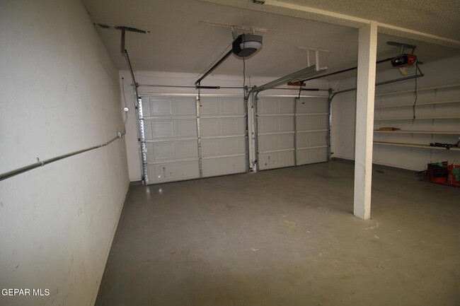 Building Photo - 351 Duanesburg St