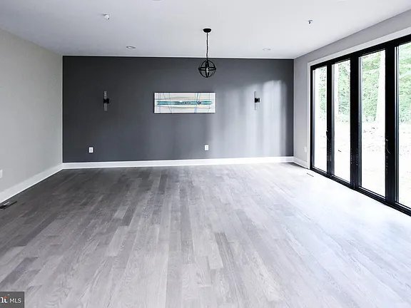Building Photo - 1 Ayrwood Ln