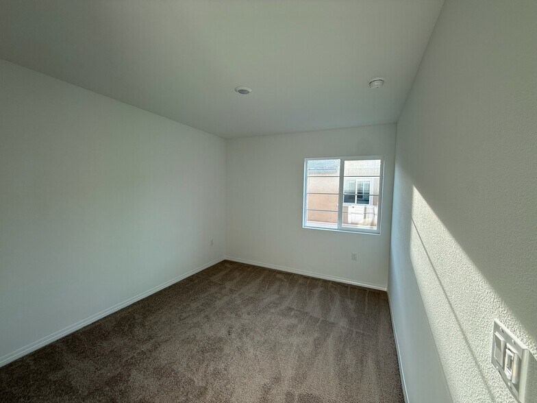 Bedroom 1 - 7512 Fig Grove Ln