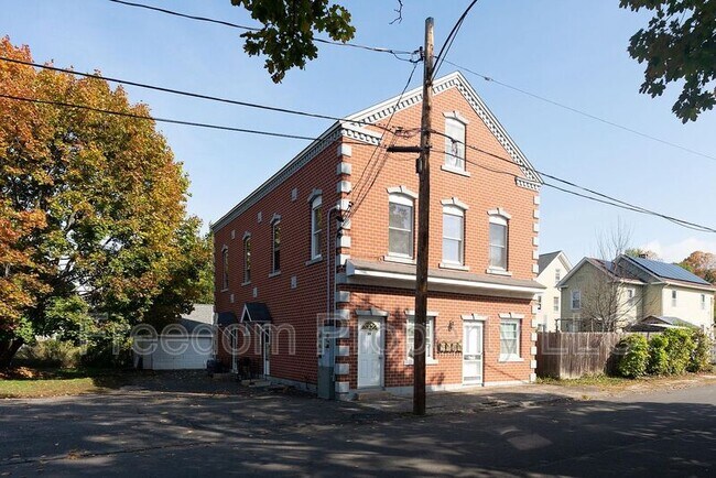 Building Photo - 27 Railroad Ave