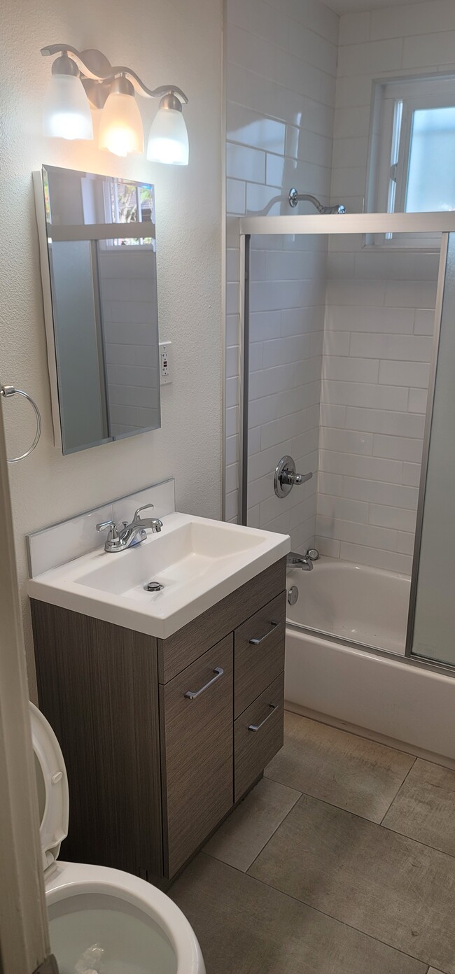 updated bathroom - 808 E La Palma Dr