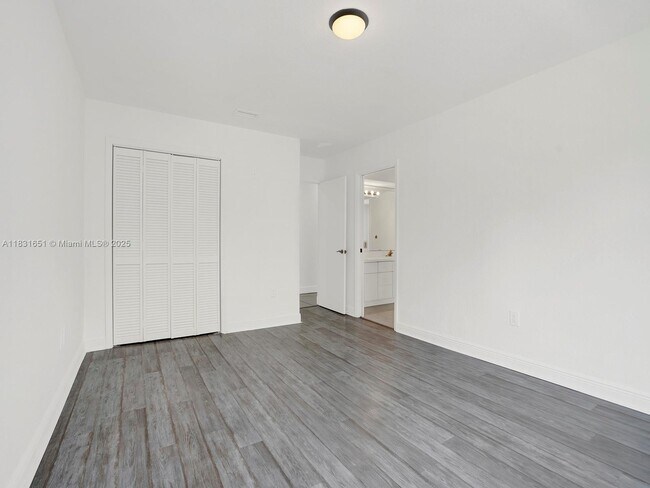 Building Photo - 16224 NW 82nd Pl