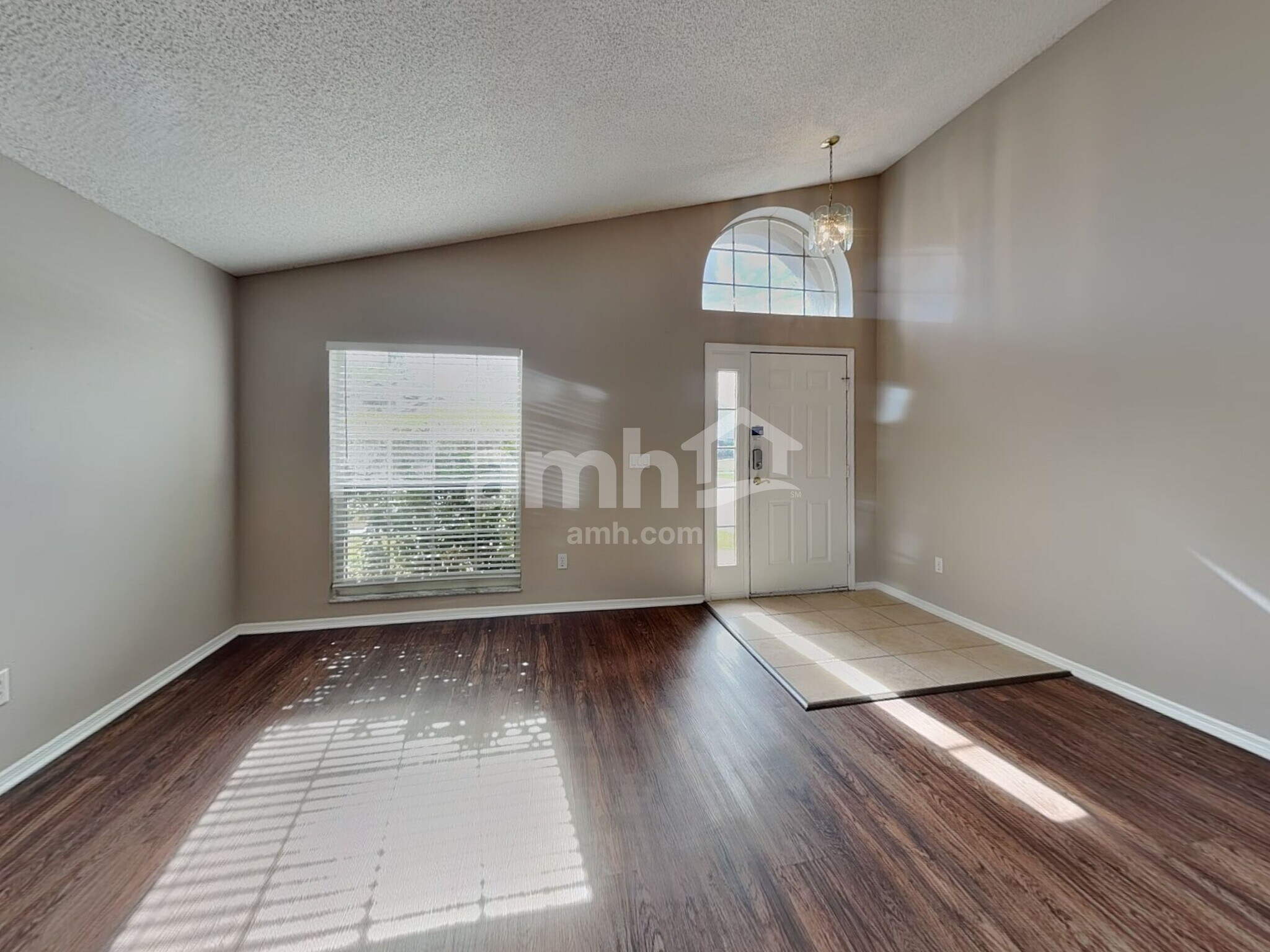 Building Photo - 503 Tree Shore Dr