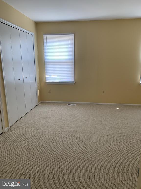 Building Photo - 22319 Mayfield Sq