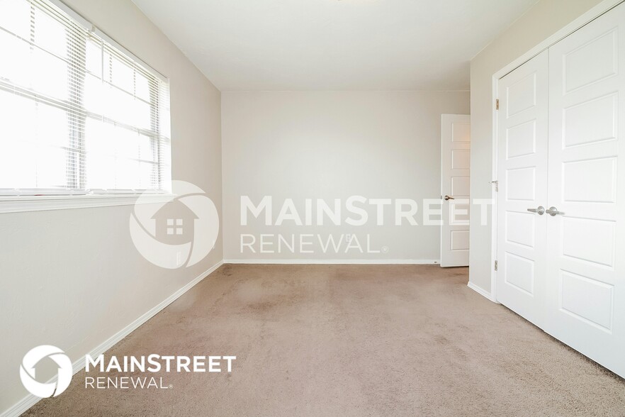 Building Photo - 2613 SW 90th St