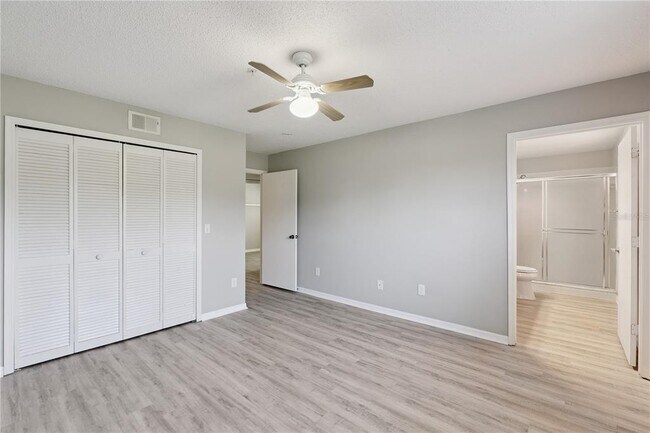 Building Photo - 930 Loch Carron Dr