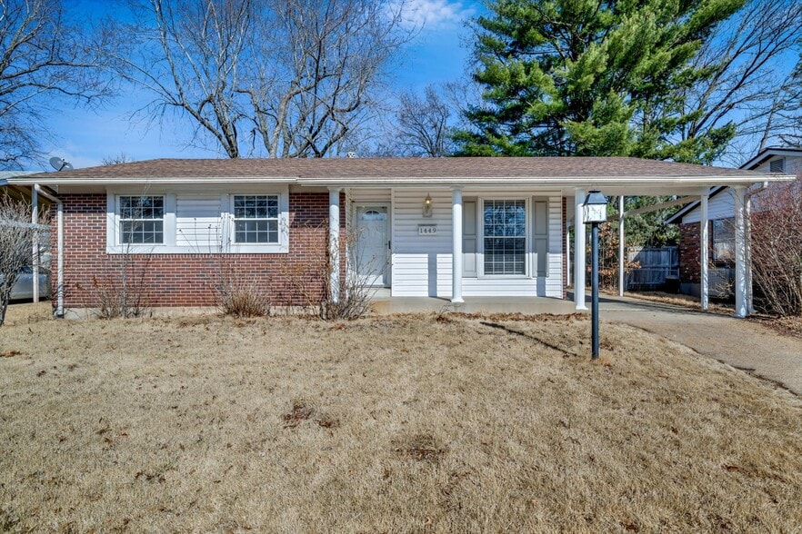 Building Photo - 1449 Coachway Ln