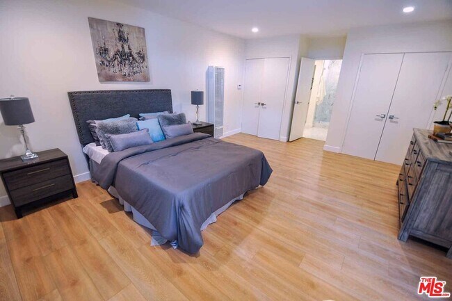 Building Photo - 2021 California Ave