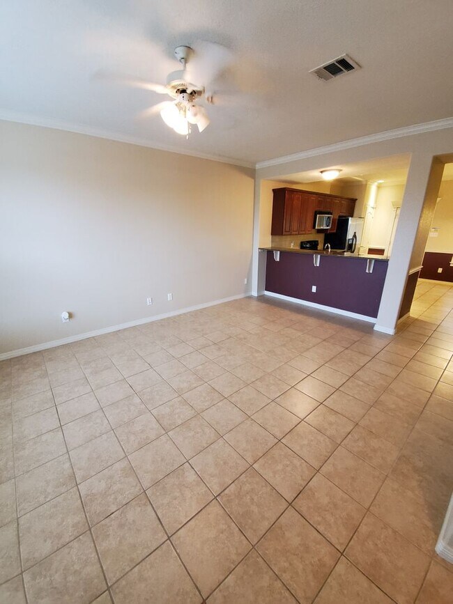 Building Photo - College Station - 2 Bed / 2.5 Bath / 2 sto...