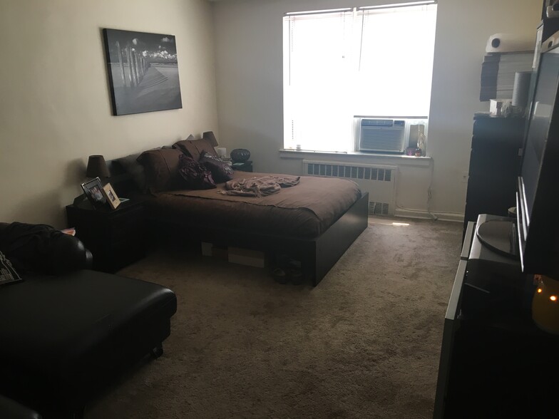 Main Room Facing front - 105-25 67th Ave