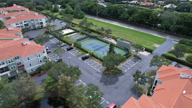 Building Photo - ** THE TIDES AT PELCIAN LANDING ** 2 BED /...