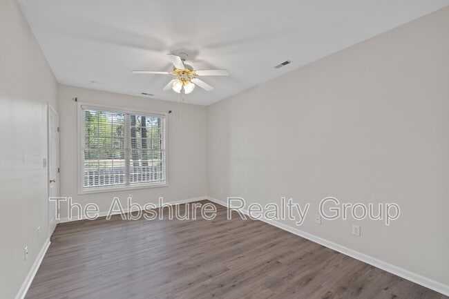 Building Photo - 1713 Kudrow Ln