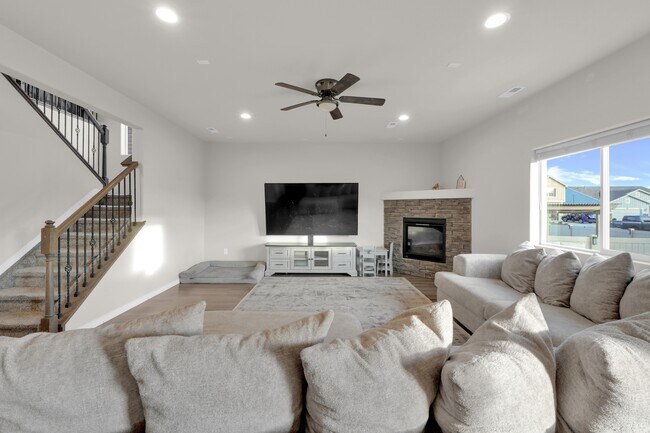 Building Photo - 4371 Prairie Agate Dr