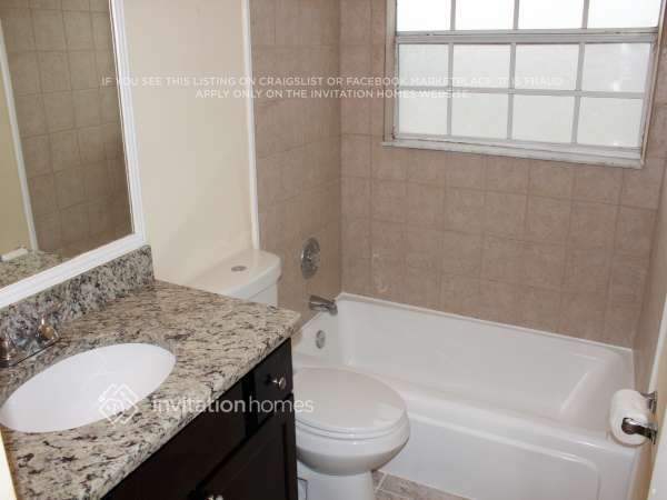 Building Photo - 209 Kittery Ln