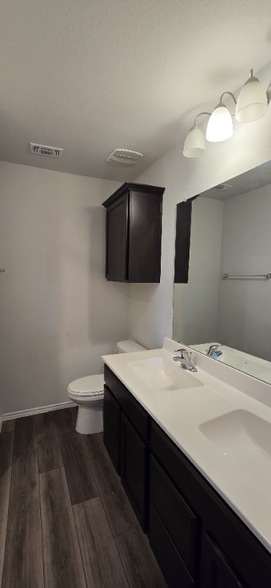 Building Photo - 11212 Raider Dr