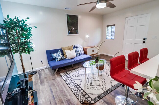 Unwind and put your feet up after a sunny day at the beach - 1738 Dahlia Ave