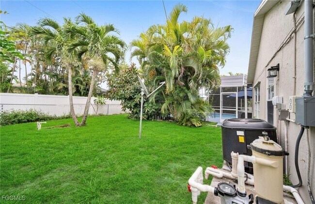 Building Photo - 3107 SW 15th Ave