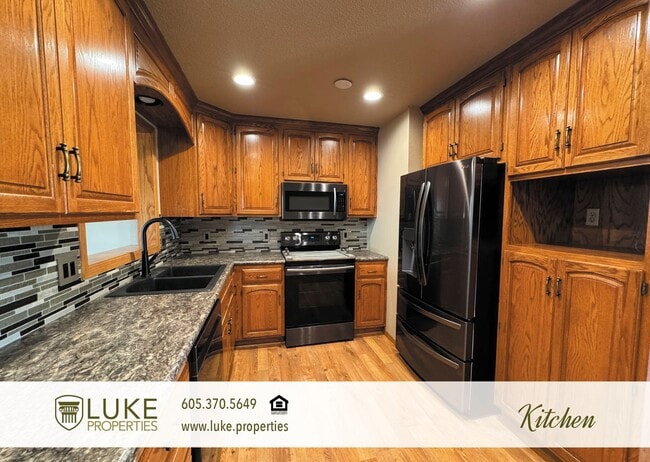 Building Photo - 4600 S Holbrook Ave