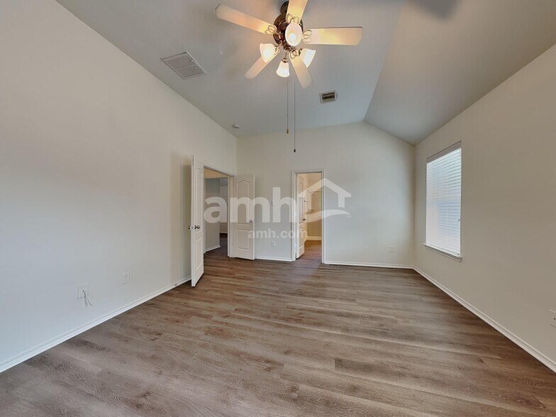 Building Photo - 21415 Branchport Dr