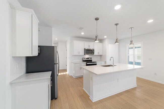 Building Photo - 5543 SW 85th Ave Rd