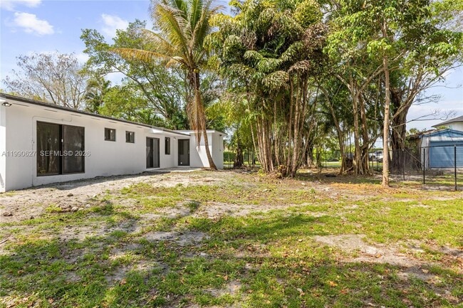 Building Photo - 14171 SW 37th Ct