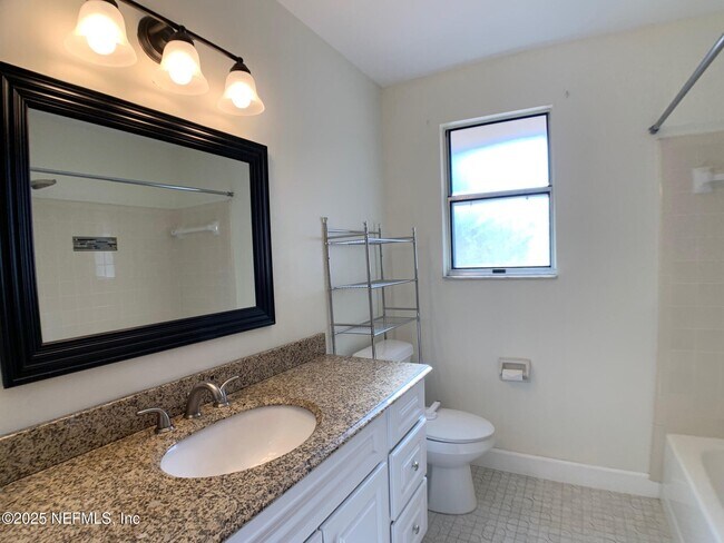 Building Photo - 7931 Dwyer Dr