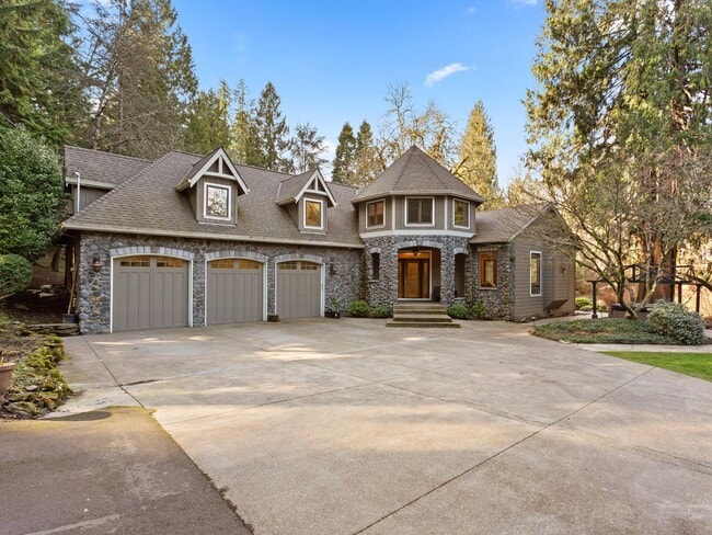 Building Photo - 4207 SE Aldercrest Rd