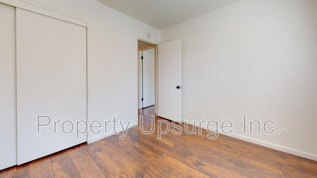 Building Photo - 1356 Hobart Dr