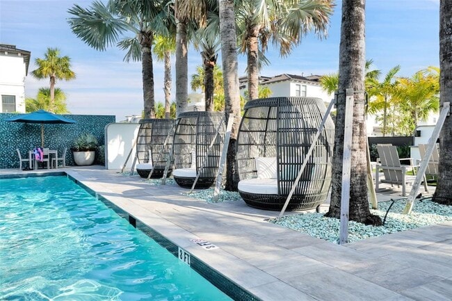 Building Photo - 5351 Bridge St