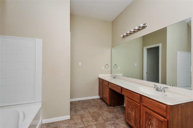 Building Photo - 120 Currie Ct