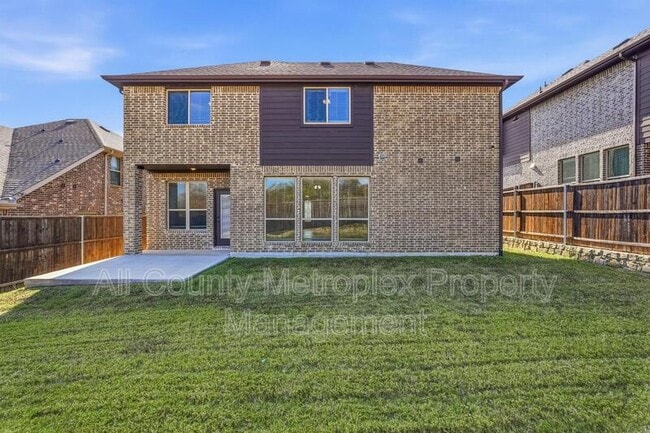 Building Photo - 3543 Beaumont Dr