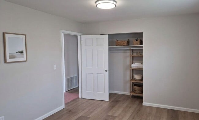 Building Photo - CHARMING SINGLE-FAMILY HOME IN GARY – AVAILABLE NOW!
