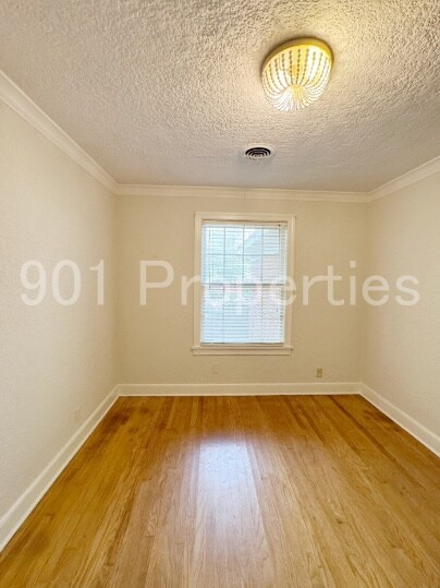 Building Photo - 365 Haynes St