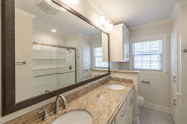 Building Photo - 2810 24th St