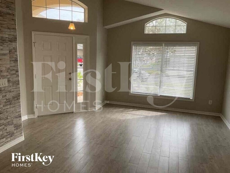 Building Photo - 14140 Sapphire Bay Cir