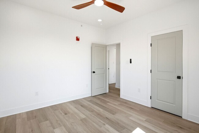 Building Photo - 1720 N 24th St