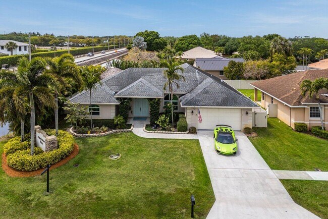 Building Photo - 2999 Dovedale Ct