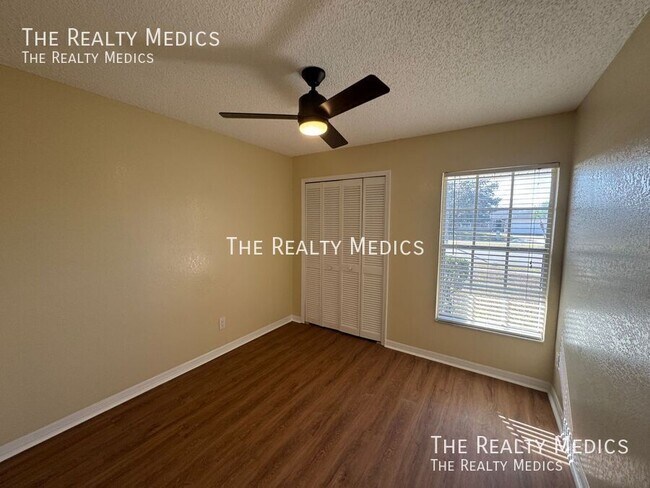 Building Photo - 20515 Macon Pkwy