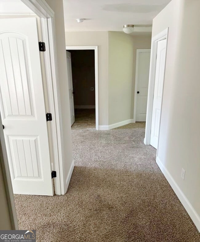 Building Photo - 225 Sanctuary Dr