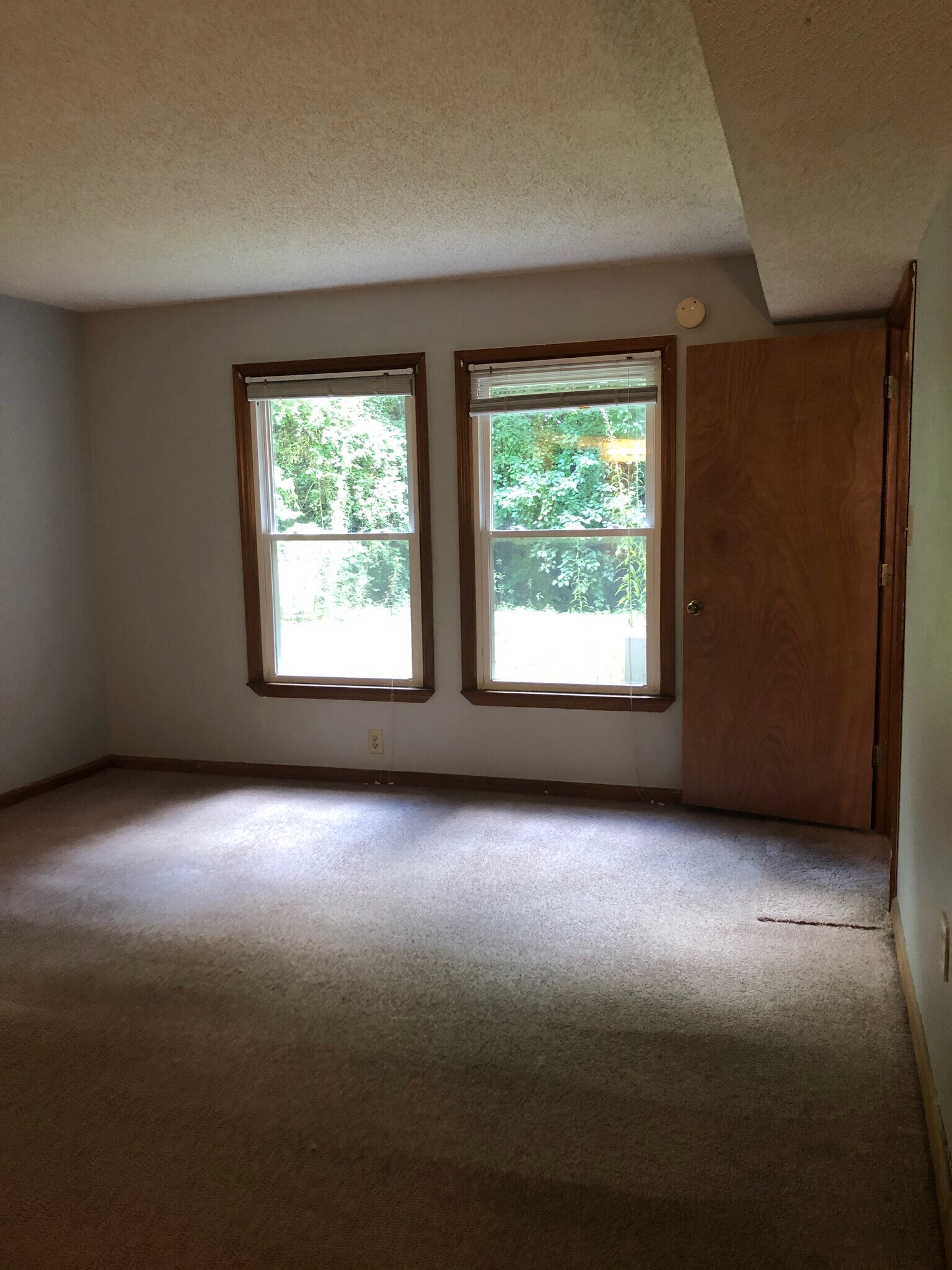 Building Photo - 449 Harper Ave