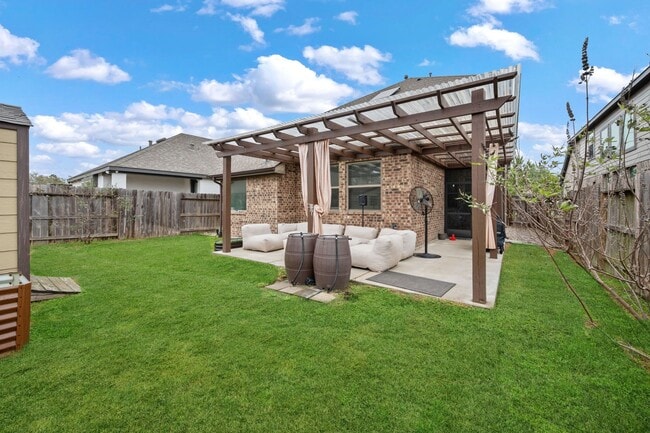 Building Photo - 16323 Apache Wds Wy