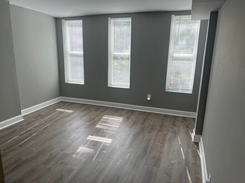 Building Photo - 1737 N Caroline St