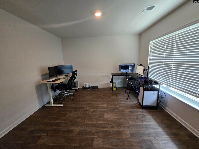 Building Photo - 116 Woodmere Dr