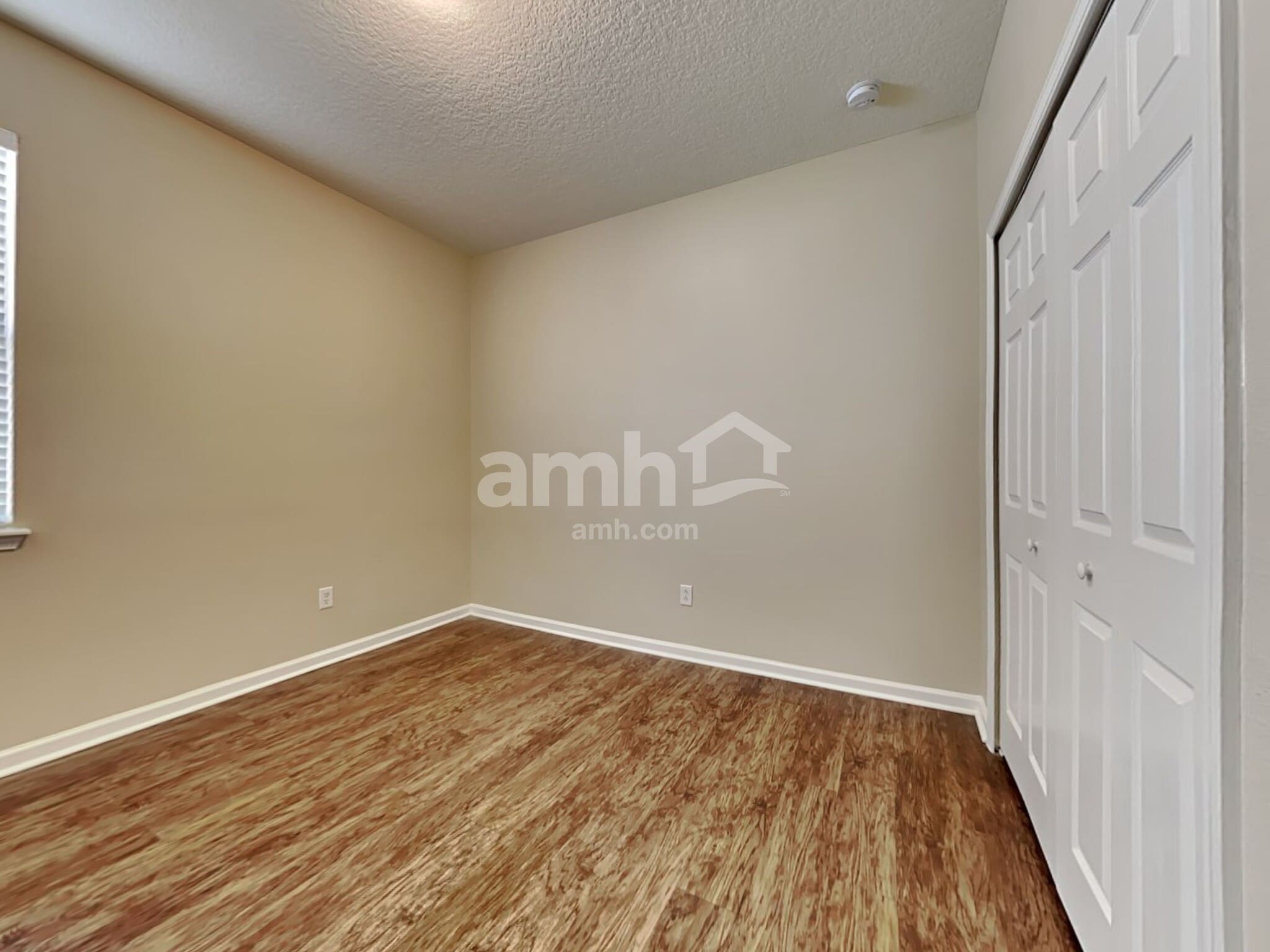 Building Photo - 809 N Garden Lake Dr