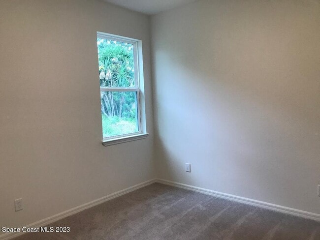 Building Photo - 750 August St SE