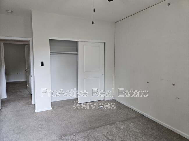 Building Photo - 2424 Chancery Ln