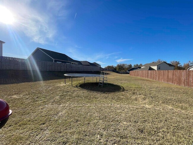 Building Photo - 35 Witherspoon Dr